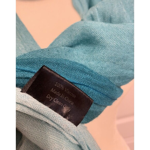 Bloomingdales Exclusive Womens Scarf Wrap Turquoise Ombre Lightweight Viscose - Picture 10 of 10